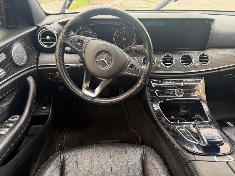 55903696 :رقم المزاد ، WDDZF4KB1HA012777 vin ، 2017 Mercedes-benz E مزاد بيع
