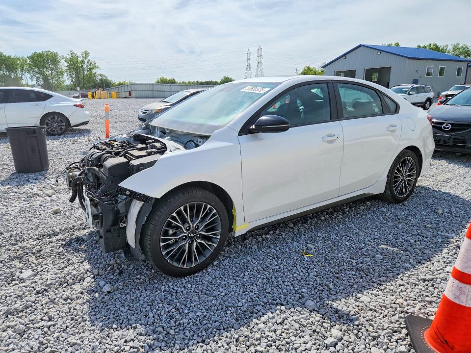 2023 Kia Forte მანქანა იყიდება აუქციონზე, vin: 3KPF54AD5PE606187, აუქციონის ნომერი: 55588626
