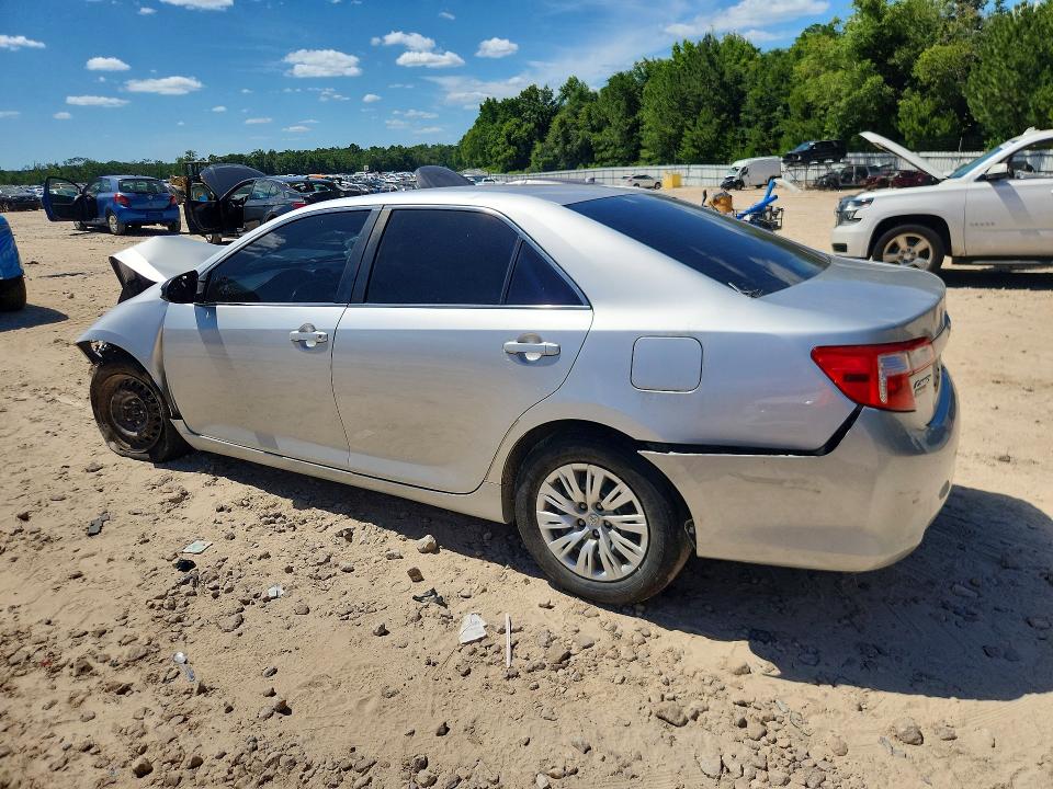 56264356 :رقم المزاد ، 4T1BF1FK4DU681621 vin ، 2013 Toyota Camry مزاد بيع