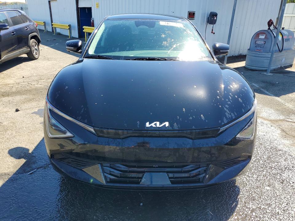2025 Kia Ev6 მანქანა იყიდება აუქციონზე, vin: 5XYC34JA5SG012676, აუქციონის ნომერი: 57196846
