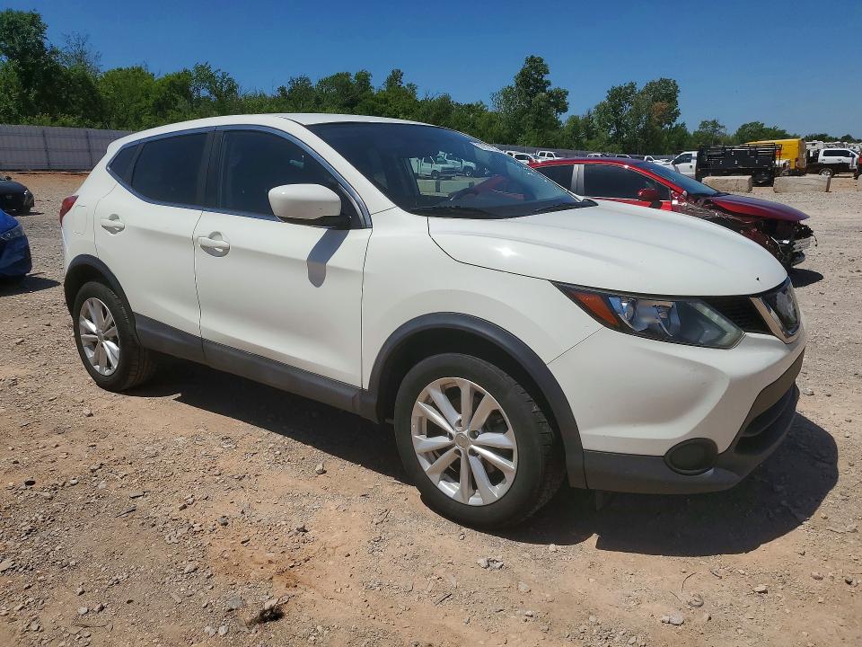 2018 Nissan Rogue Sport მანქანა იყიდება აუქციონზე, vin: JN1BJ1CP1JW152973, აუქციონის ნომერი: 57577246