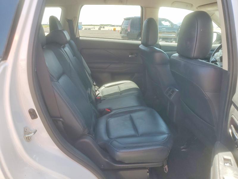 59000106 :رقم المزاد ، JA4AZ3A39LZ041175 vin ، 2020 Mitsubishi Outlander مزاد بيع