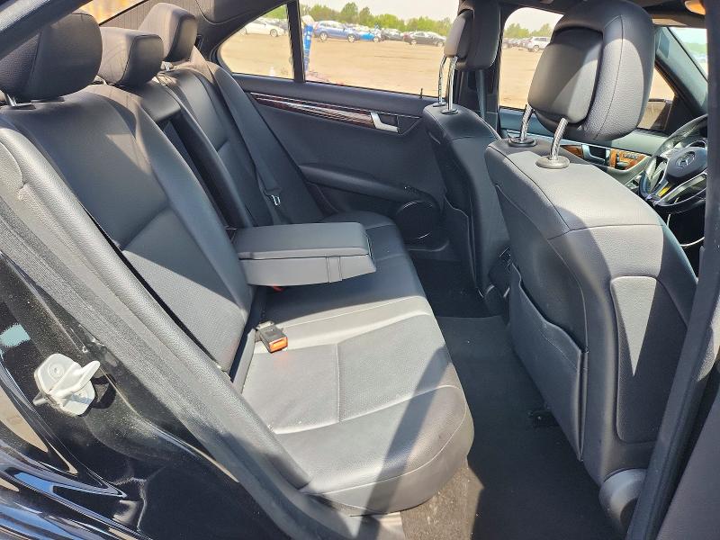 Продажа на аукционе авто 2012 Mercedes-benz C, vin: WDDGF8BB7CR201443, номер лота: 55327286