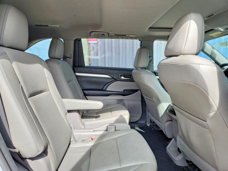 2017 Toyota Highlander მანქანა იყიდება აუქციონზე, vin: 5TDJZRFH3HS518754, აუქციონის ნომერი: 55723886