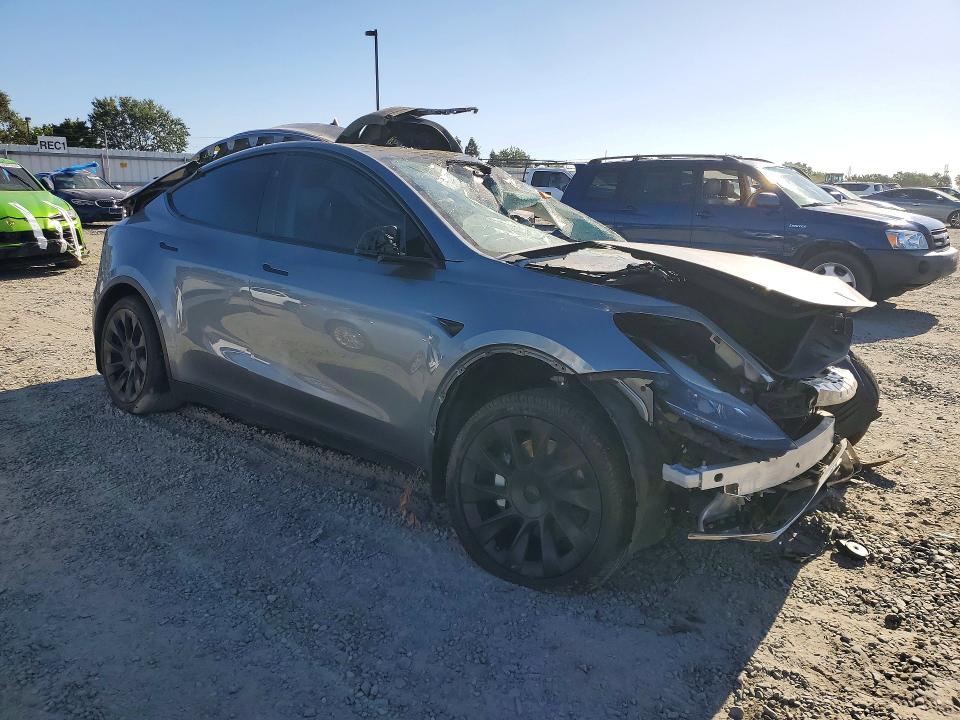 58782526 :رقم المزاد ، 7SAYGDEE9RF113828 vin ، 2024 Tesla Model Y مزاد بيع