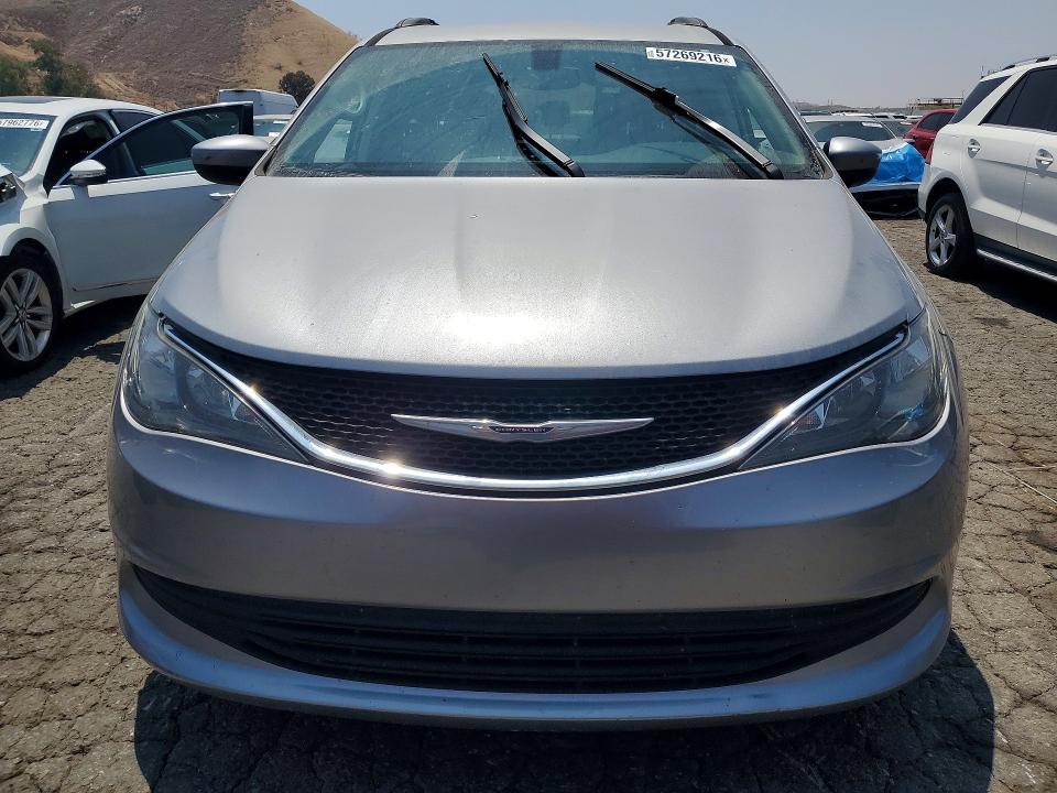57269216 :رقم المزاد ، 2C4RC1DG2LR257330 vin ، 2020 Chrysler Voyager مزاد بيع
