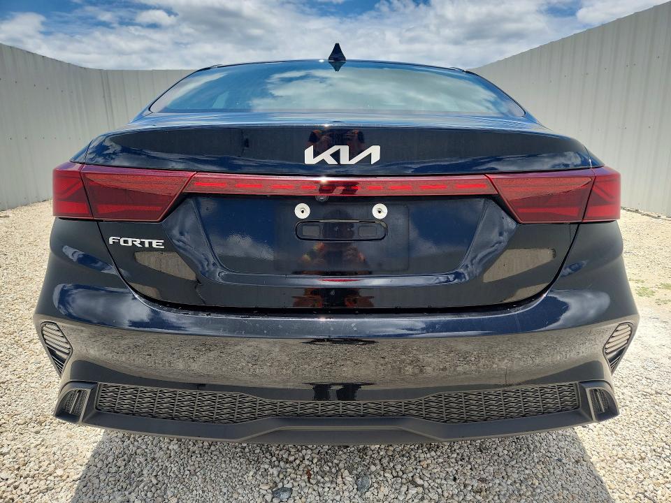 56168106 :رقم المزاد ، 3KPF24ADXRE752483 vin ، 2024 Kia Forte مزاد بيع