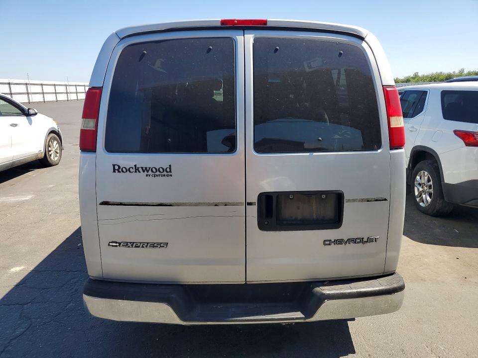 2004 Chevrolet Express G1500 მანქანა იყიდება აუქციონზე, vin: 1GBFG15T041169518, აუქციონის ნომერი: 58649666