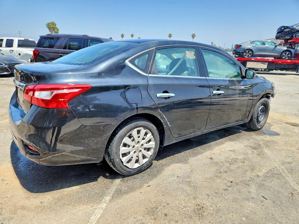 Aukcja sprzedaży 2018 Nissan Sentra, vin: 3N1AB7AP0JY272142, numer aukcji: 58440306