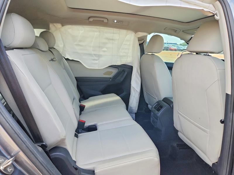 Продаж на аукціоні авто 2018 Volkswagen Tiguan, vin: 3VV3B7AX2JM204990, номер лоту: 58996196
