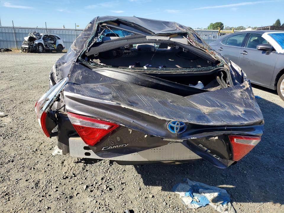 2016 Toyota Camry Hybrid მანქანა იყიდება აუქციონზე, vin: 4T1BD1FK7GU200819, აუქციონის ნომერი: 56739246