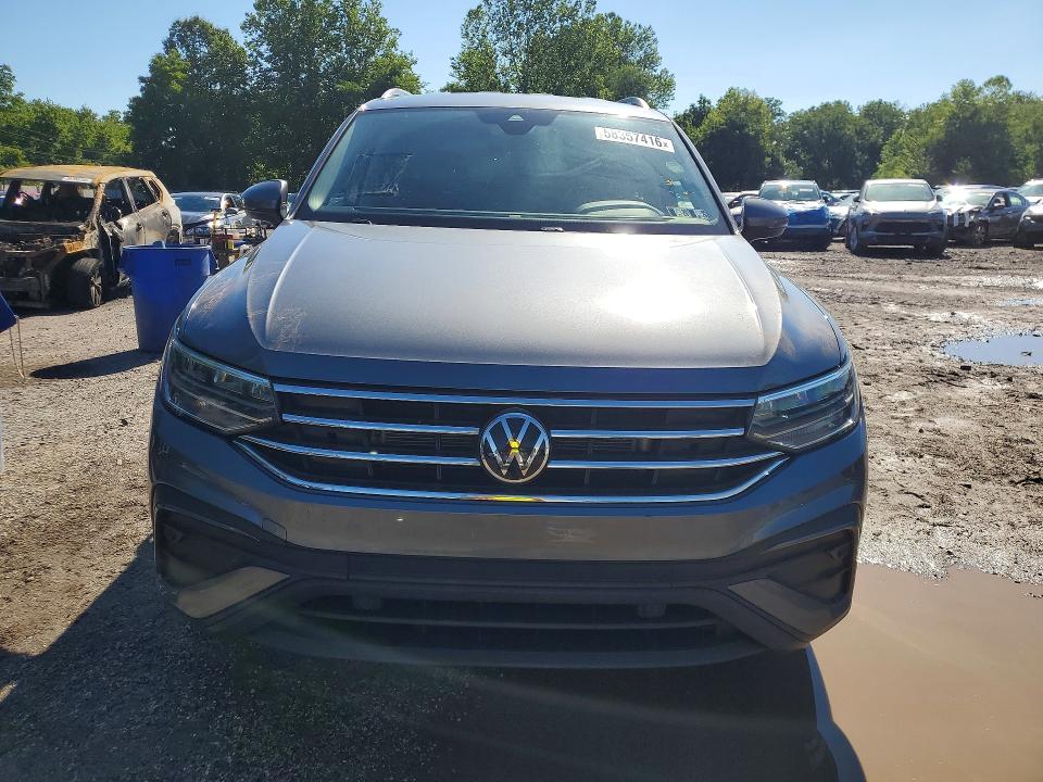 2023 Volkswagen Tiguan მანქანა იყიდება აუქციონზე, vin: 3VV3B7AX7PM102139, აუქციონის ნომერი: 58357416