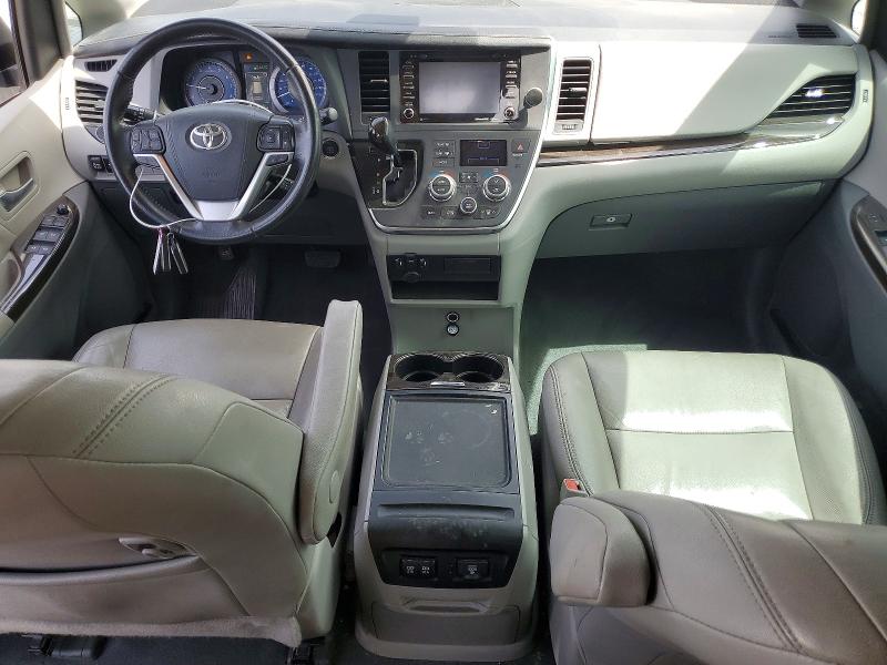 56599976 :رقم المزاد ، 5TDYZ3DC1KS989490 vin ، 2019 Toyota Sienna مزاد بيع