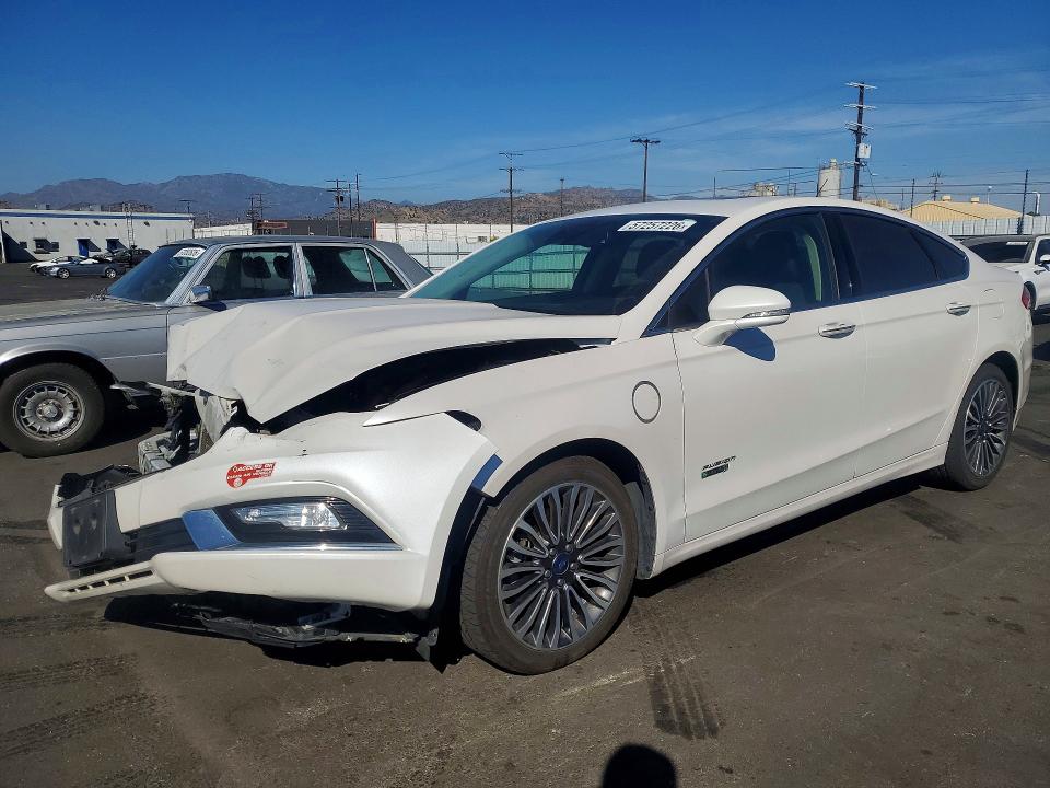 57257226 :رقم المزاد ، 3FA6P0SU9JR110316 vin ، 2018 Ford Fusion مزاد بيع