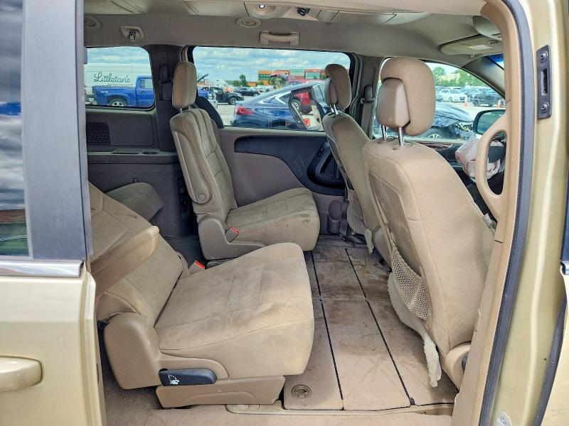 56677496 :رقم المزاد ، 2A4RR5DG4BR638742 vin ، 2011 Chrysler Town & Country مزاد بيع