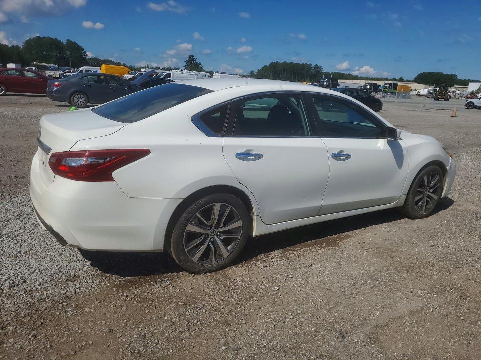 Продажа на аукционе авто 2018 Nissan Altima, vin: 1N4AL3AP1JC208841, номер лота: 56947576