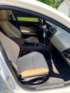 2018 Jaguar Xe მანქანა იყიდება აუქციონზე, vin: SAJAJ4FX4JCP25812, აუქციონის ნომერი: 55584356