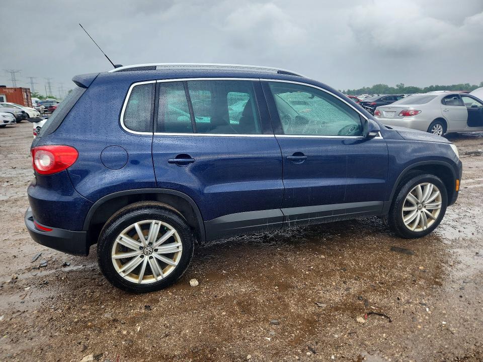 2011 Volkswagen Tiguan მანქანა იყიდება აუქციონზე, vin: WVGBV7AX2BW520808, აუქციონის ნომერი: 56236226