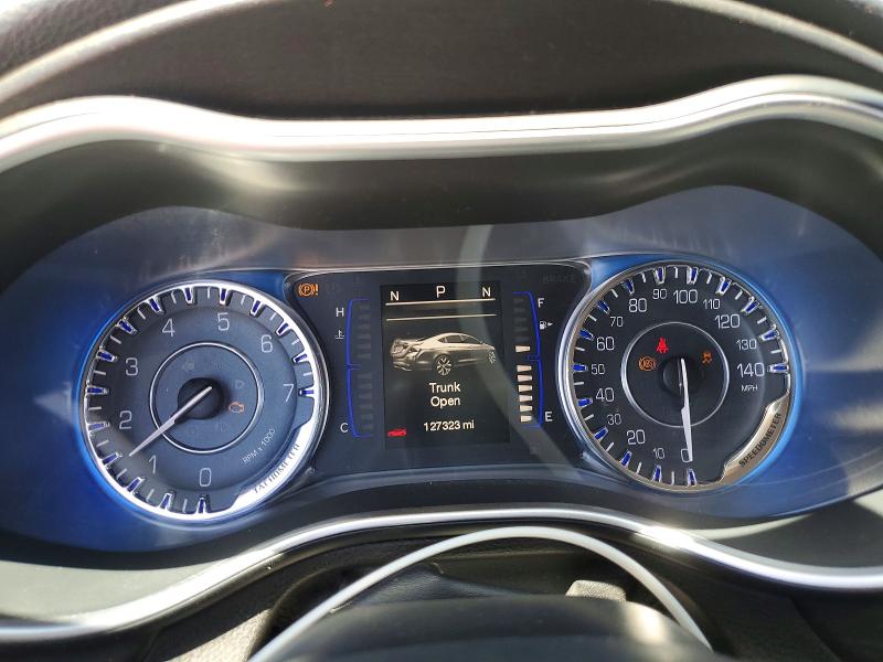 56699646 :رقم المزاد ، 1C3CCCAB1FN711227 vin ، 2015 Chrysler 200 مزاد بيع