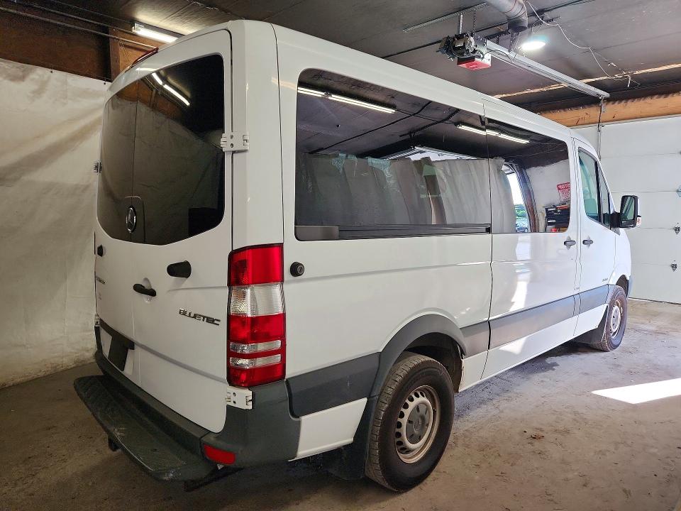 58245576 :رقم المزاد ، 8BRPE7DD4GE123933 vin ، 2016 Mercedes-benz Sprinter مزاد بيع