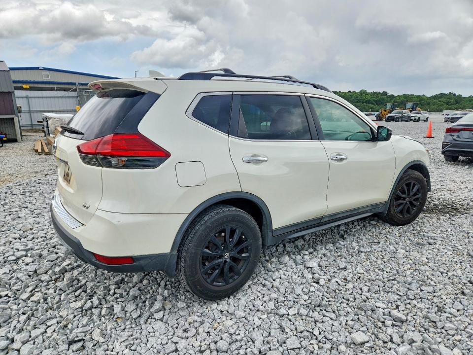 58022776 :رقم المزاد ، 5N1AT2MT1HC807760 vin ، 2017 Nissan Rogue مزاد بيع