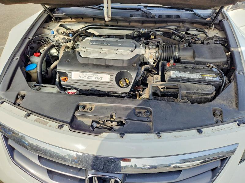 55962966 :رقم المزاد ، 1HGCS2B88BA007492 vin ، 2011 Honda Accord مزاد بيع