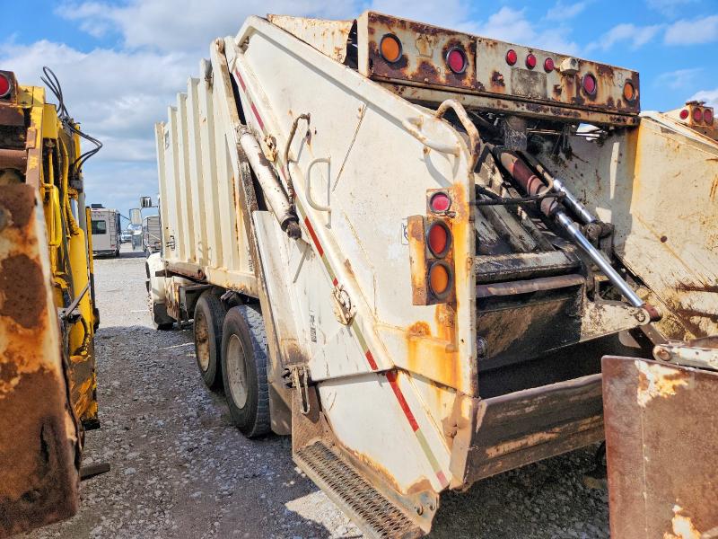 55908396 :رقم المزاد ، 1HTSDAARXWH498530 vin ، 1998 International 4000 مزاد بيع