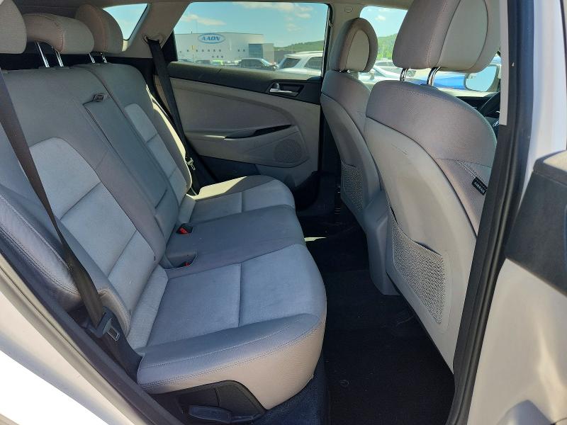 57715106 :رقم المزاد ، KM8J33A41GU117924 vin ، 2016 Hyundai Tucson مزاد بيع