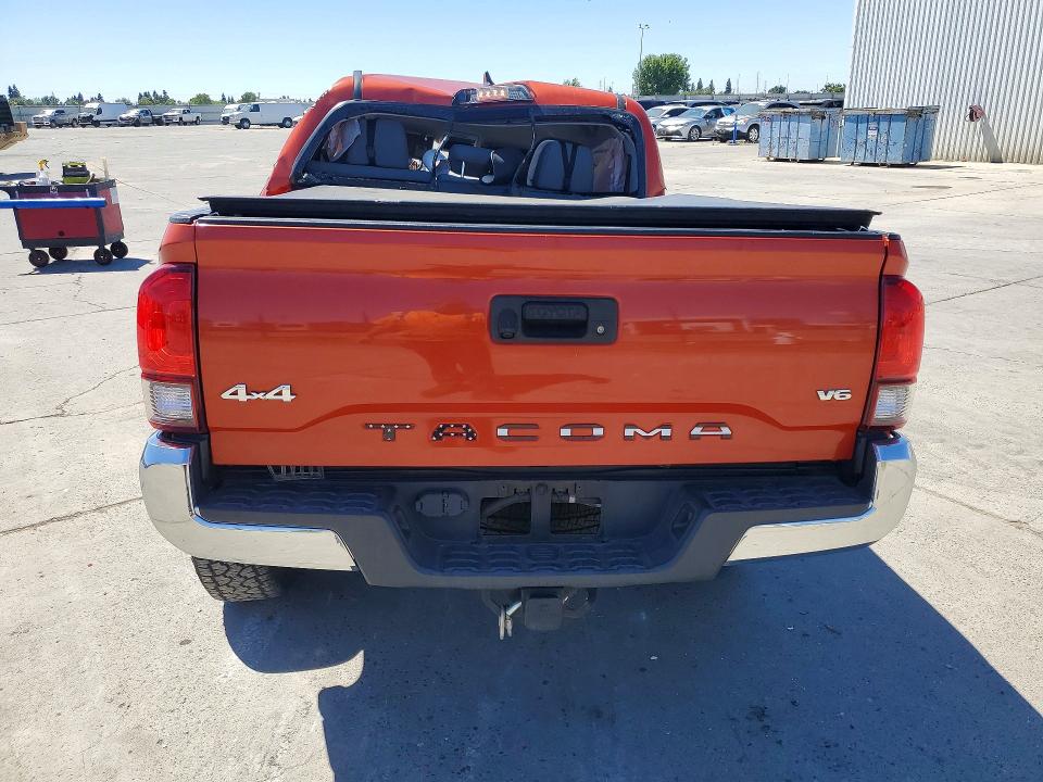 58765826 :رقم المزاد ، 3TMCZ5AN4JM129822 vin ، 2018 Toyota Tacoma مزاد بيع