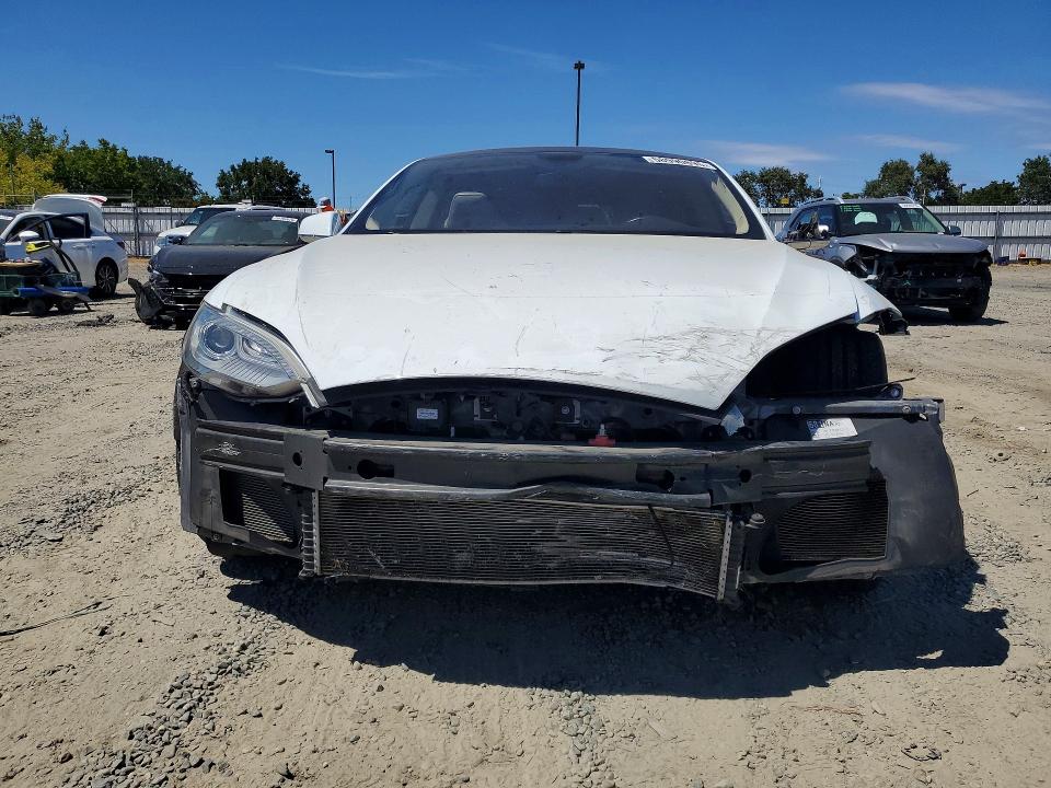 Продажа на аукционе авто 2013 Tesla Model S, vin: 5YJSA1CN7DFP24732, номер лота: 58990896