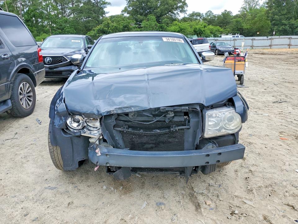 58100196 :رقم المزاد ، 2C3KA63H98H119137 vin ، 2008 Chrysler 300c مزاد بيع