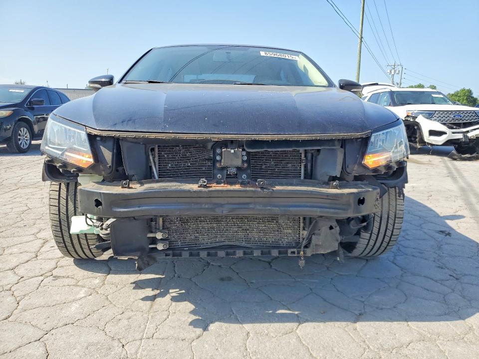 Продажа на аукционе авто 2017 Volkswagen Passat, vin: 1VWDT7A3XHC019804, номер лота: 85968015