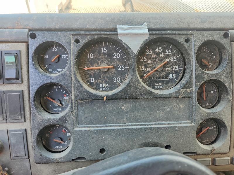 Продаж на аукціоні авто 2000 Freightliner Medium Conventional, vin: 1FV6HLBC4YHG84955, номер лоту: 55538146