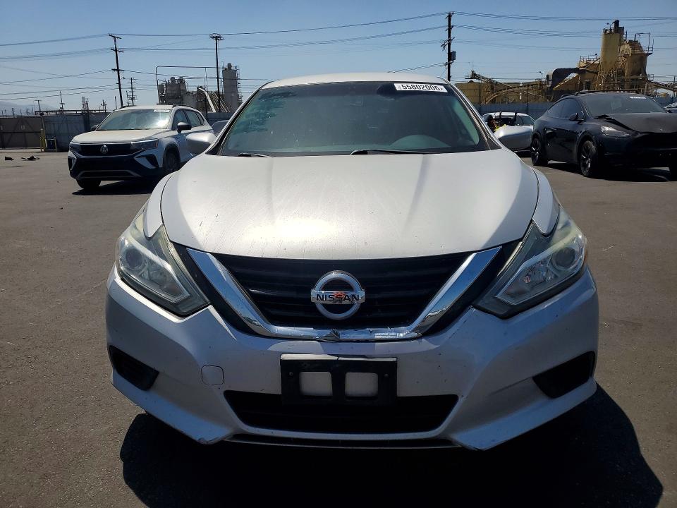 55802006 :رقم المزاد ، 1N4AL3AP1HN353277 vin ، 2017 Nissan Altima مزاد بيع