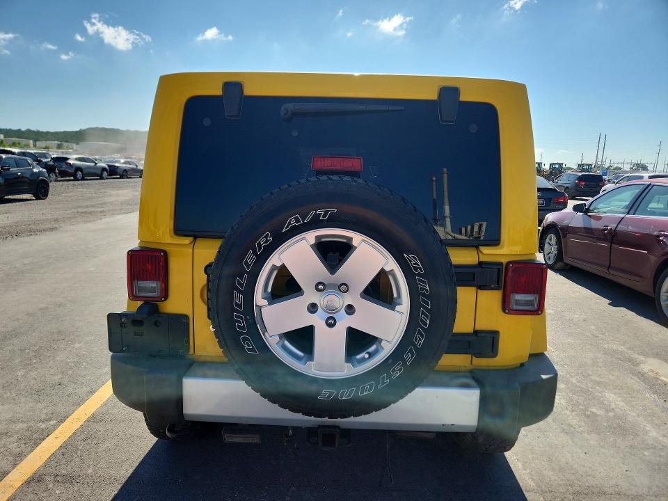 57599086 :رقم المزاد ، 1J4HA5H12BL530282 vin ، 2011 Jeep Wrangler Unlimited مزاد بيع