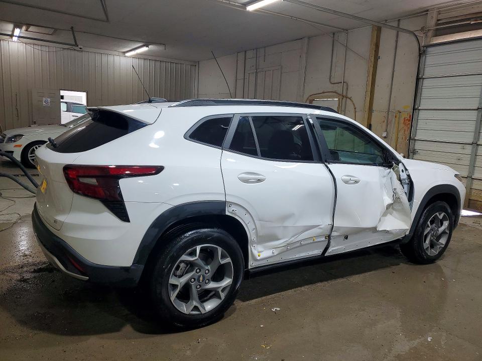 Продажа на аукционе авто 2025 Chevrolet Trax, vin: KL77LHEP4SC194363, номер лота: 57421586