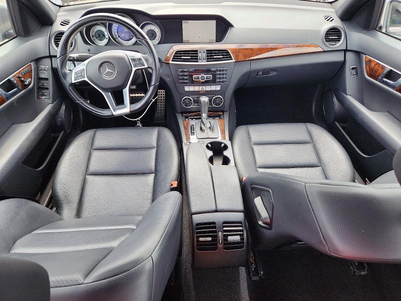 56234416 :رقم المزاد ، WDDGF8AB3ER303326 vin ، 2014 Mercedes-benz C مزاد بيع
