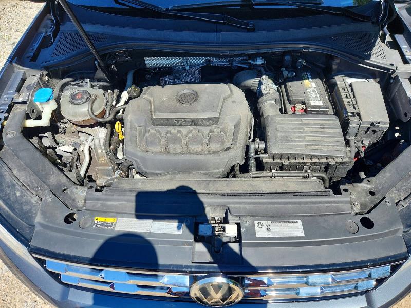 Продажа на аукционе авто 2018 Volkswagen Tiguan, vin: 3VV2B7AX2JM200479, номер лота: 58295026