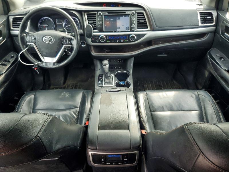 56446386 :رقم المزاد ، 5TDJZRFH2HS365509 vin ، 2017 Toyota Highlander مزاد بيع