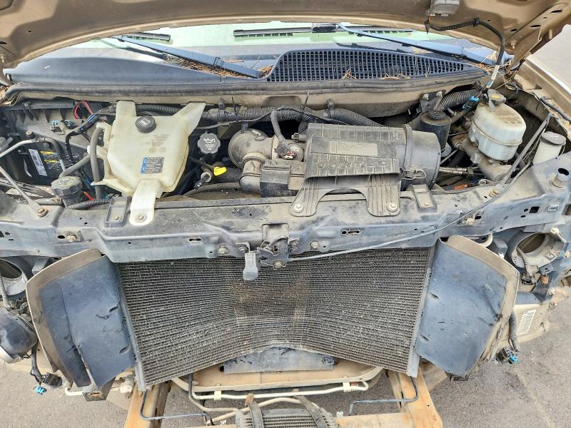 56274806 :رقم المزاد ، 1GA2GZDG8A1164830 vin ، 2010 Chevrolet Express G3500 مزاد بيع