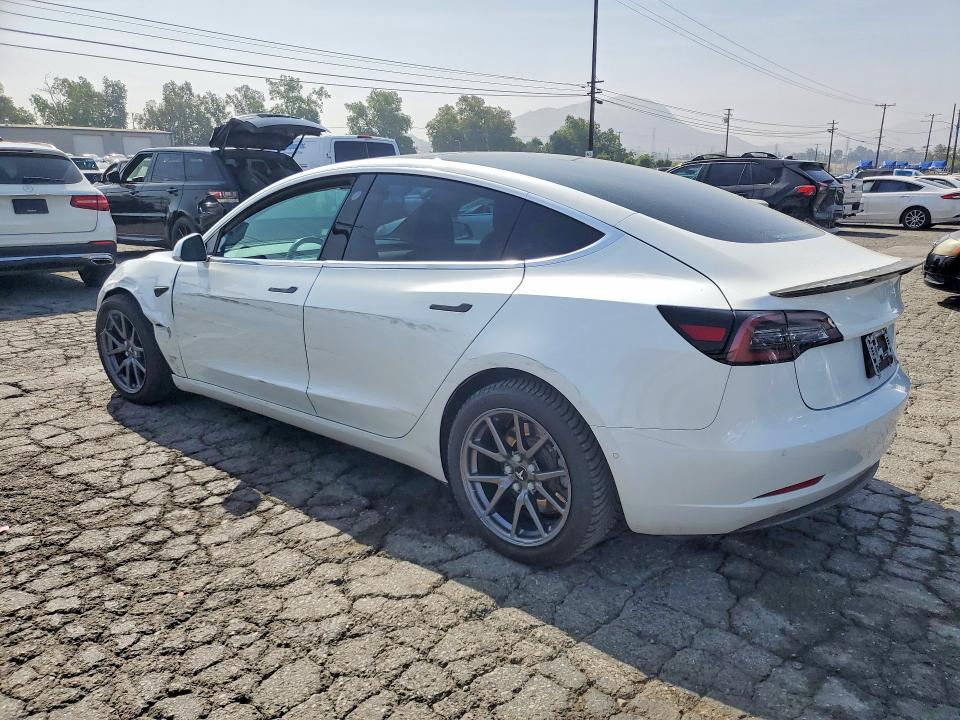 Продажа на аукционе авто 2019 Tesla Model 3, vin: 5YJ3E1EB4KF388532, номер лота: 54916036