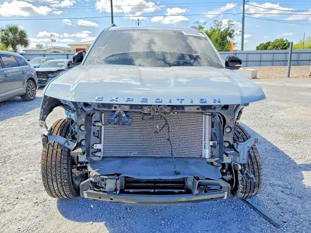 Продажа на аукционе авто 2025 Ford Expedition, vin: 1FMJU1M89SEA73920, номер лота: 56066476