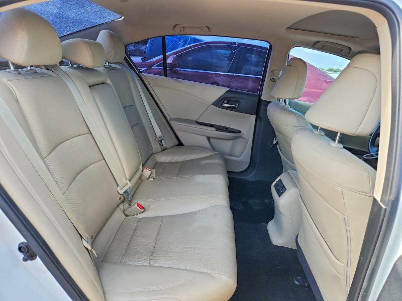 57941036 :رقم المزاد ، 1HGCR3F05HA030923 vin ، 2017 Honda Accord مزاد بيع