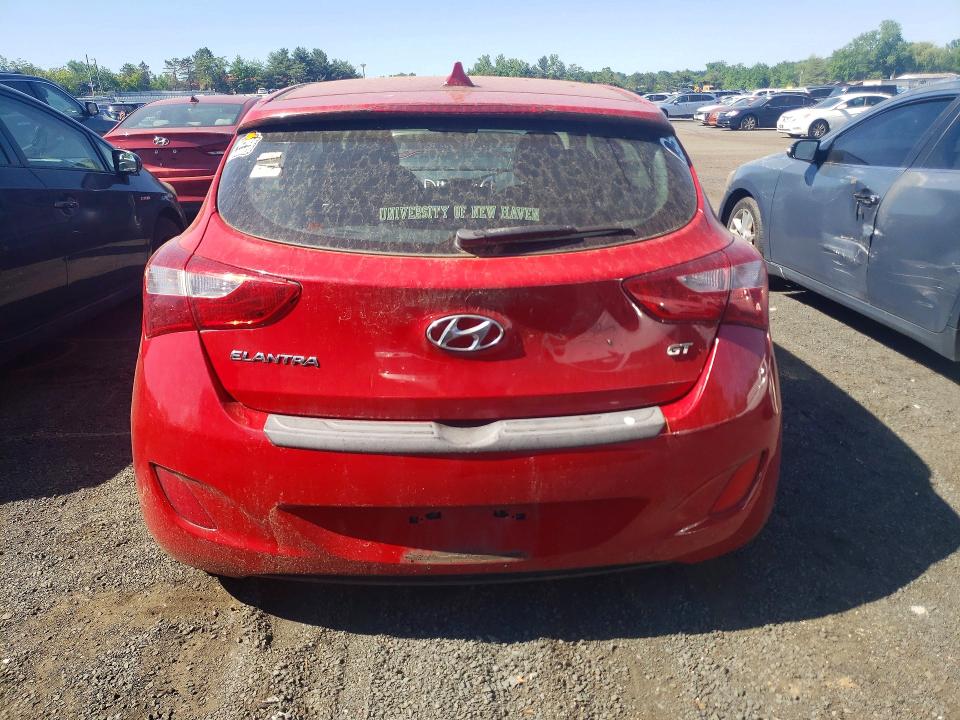 2013 Hyundai Elantra Gt მანქანა იყიდება აუქციონზე, vin: KMHD35LE5DU085716, აუქციონის ნომერი: 55925116