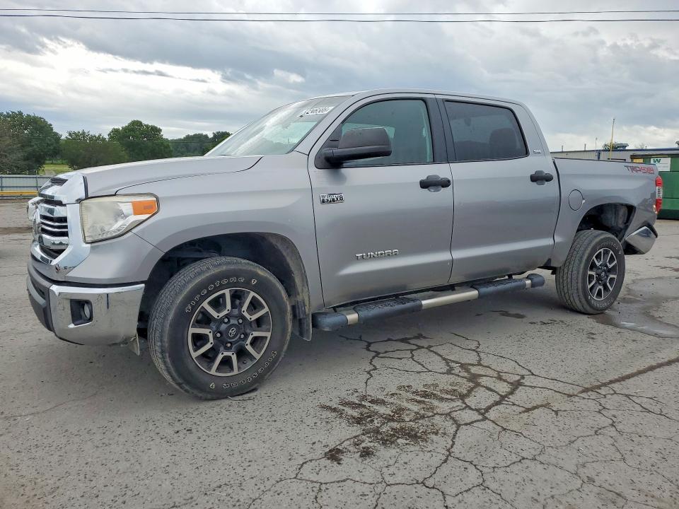 Auction sale of the 2017 Toyota Tundra, vin: 5TFDY5F1XHX617240, lot number: 57246586