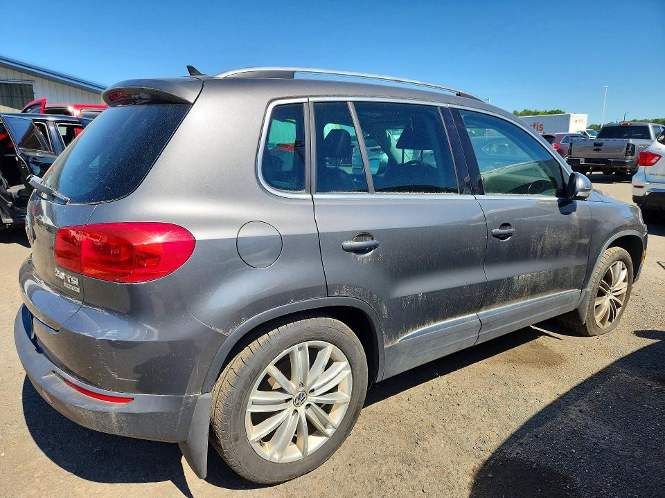 Продажа на аукционе авто 2012 Volkswagen Tiguan, vin: WVGBV7AX1CW005705, номер лота: 56058646