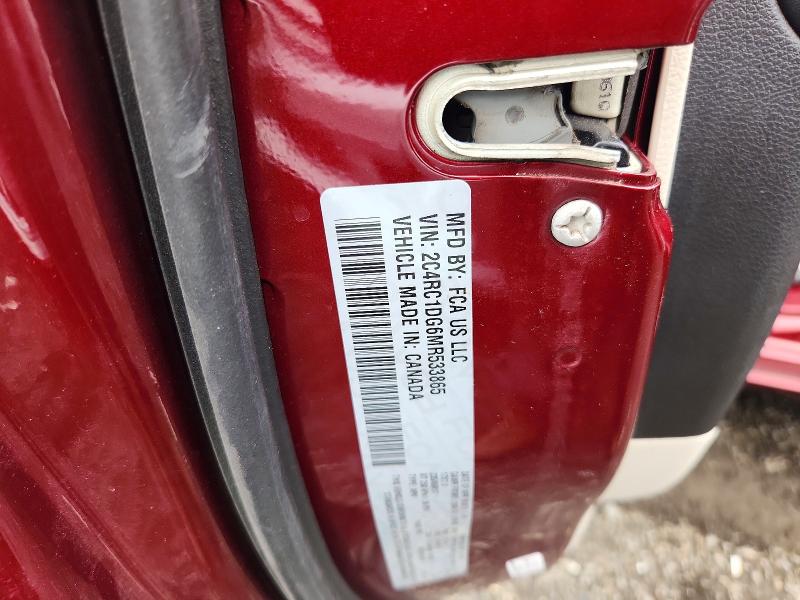 57536766 :رقم المزاد ، 2C4RC1DG6MR533865 vin ، 2021 Chrysler Voyager مزاد بيع