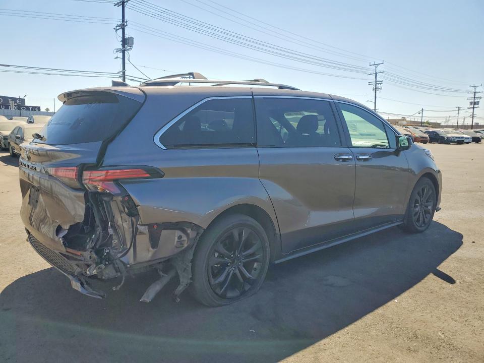 Aukcja sprzedaży 2022 Toyota Sienna, vin: 5TDDRKEC1NS127057, numer aukcji: 57551706