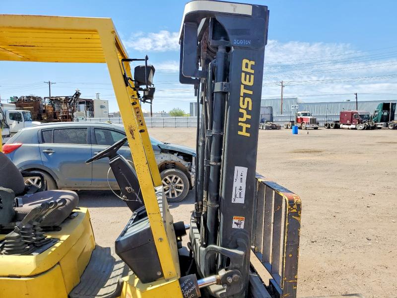 55065996 :رقم المزاد ، E004V01560Z vin ، 2002 Hyster Unknown مزاد بيع