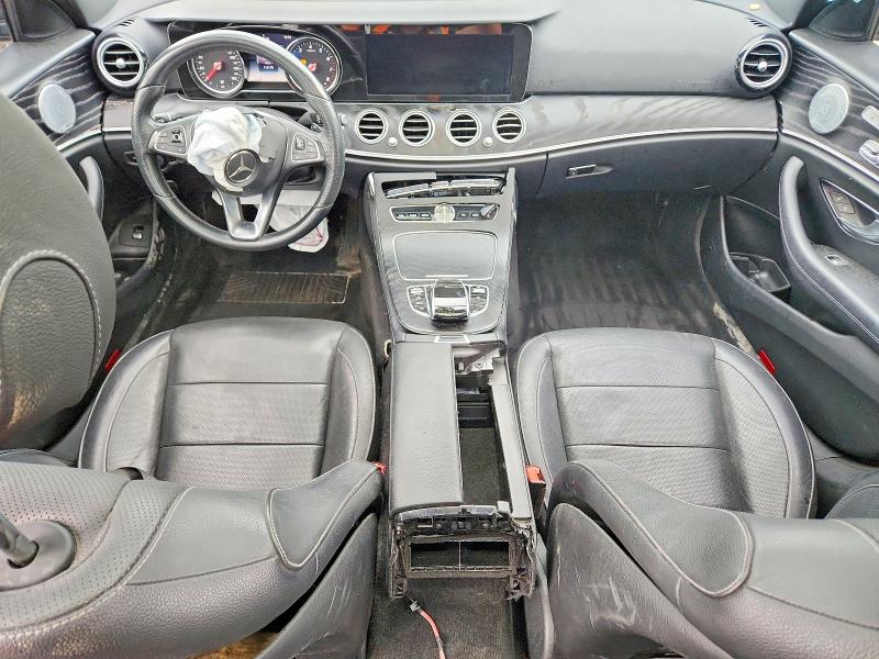 55800736 :رقم المزاد ، WDDZF6GB8JA388466 vin ، 2018 Mercedes-benz E مزاد بيع